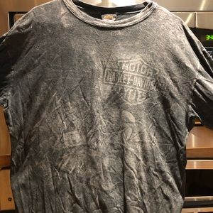 Men’s large Harley Davidson long sleeve grey/black long sleeve t shirt.